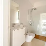 Casa de Férias Luxurioese Mit 4 Schlafzimmern- Pool Und Whirlpool By Interhome Peyia