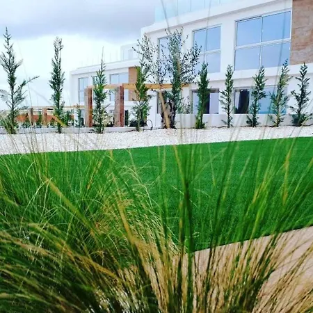 Luxurioese Mit 4 Schlafzimmern- Pool Und Whirlpool By Interhome * Pegeia