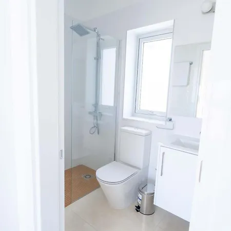 Luxurioese Mit 4 Schlafzimmern- Pool Und Whirlpool By Interhome Dom wakacyjny Peja