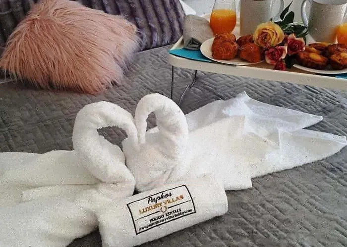 Luxurioese Mit 4 Schlafzimmern- Pool Und Whirlpool By Interhome Prázdninový dům