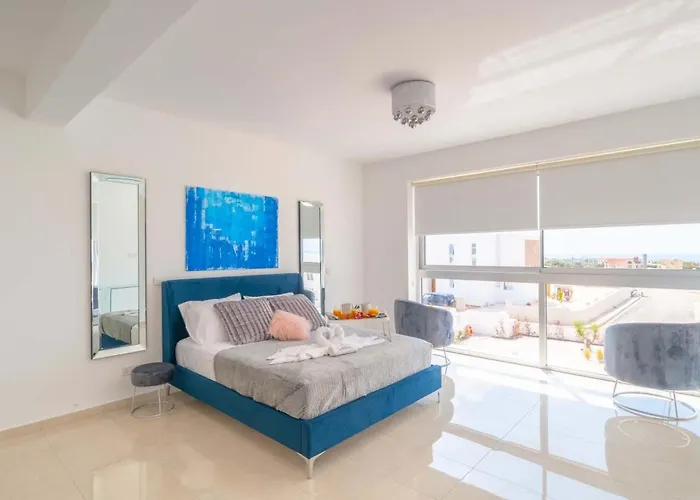 Prázdninový dům Luxurioese Mit 4 Schlafzimmern- Pool Und Whirlpool By Interhome *